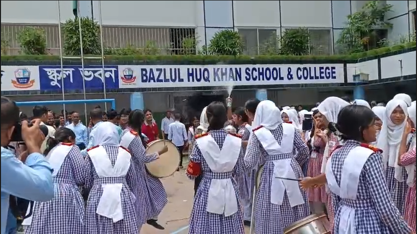 এসএসসিতে শতভাগ সাফল্য বজলুল হক খান স্কুল অ্যান্ড কলেজের